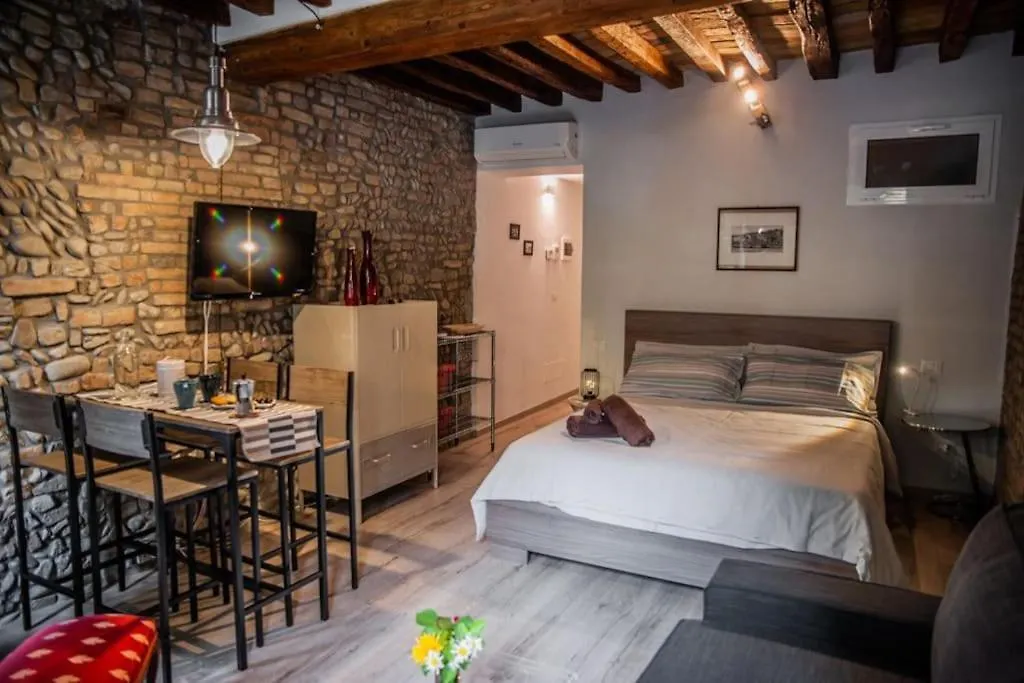 La Finestra Sul Piazzale Apartment Parma